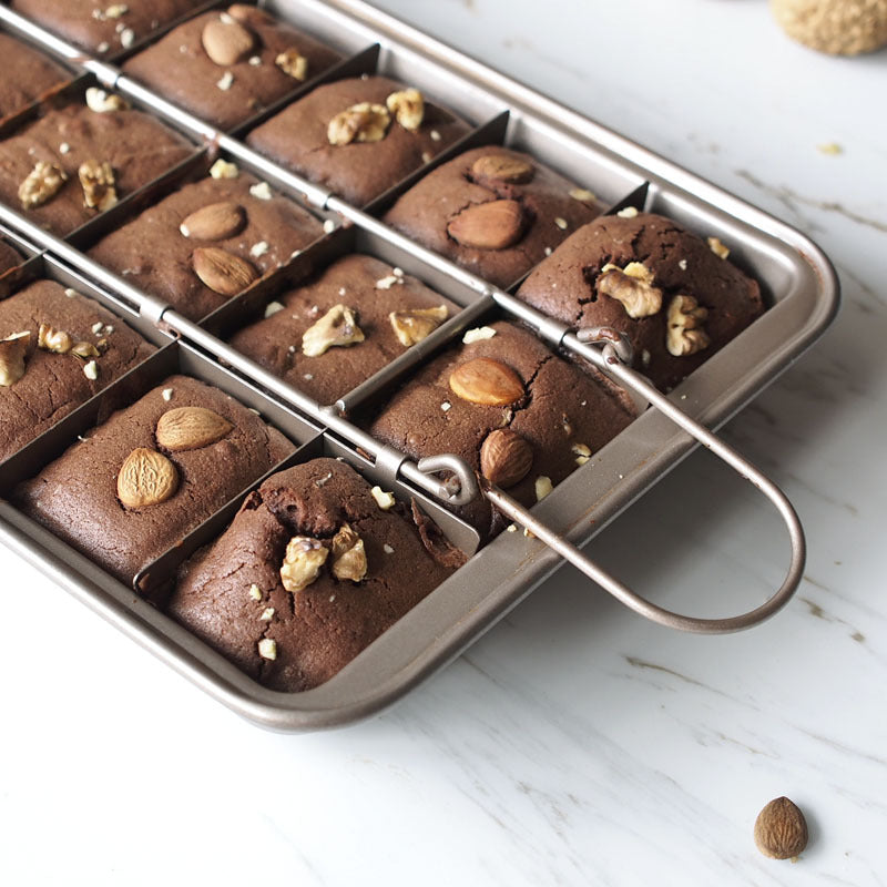 Stainless Steel Brownie Pan with Cutter